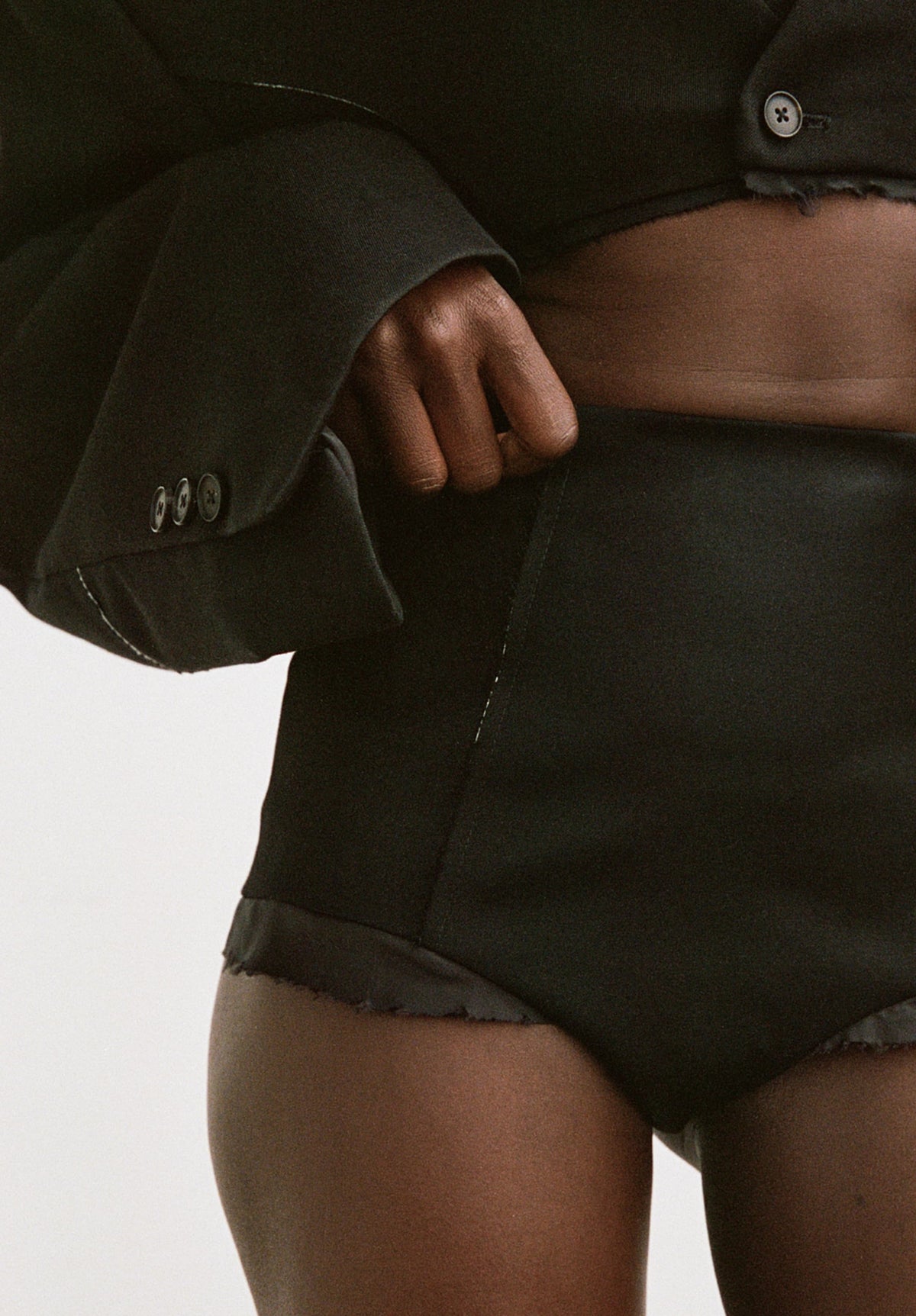 Frame Tailored Panty Shorts